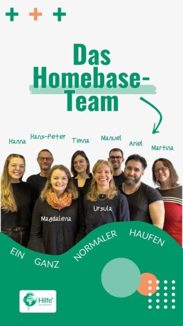 Hinter all den Fotos, Zahlen und Artikeln stecken ganz normale Menschen, die jeden Tag versuchen, ihr Bestes zu geben, um anderen zu helfen 🤭
Du siehst also: Kein Grund, um nervös zu sein, wenn du uns schreibst/anrufst oder triffst 😉 Wir freuen uns immer, von euch zu hören! 📬
#hilfedieankommt #gemeinsamhoffnungschenken #teamvibes #bewerbung #sozialdienstimausland